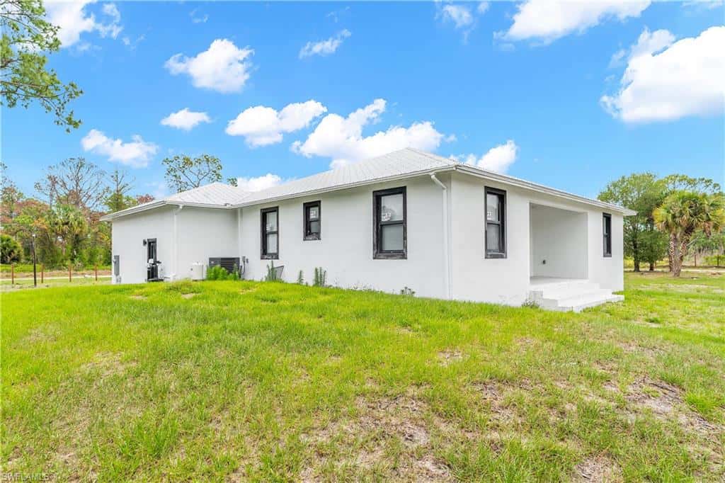 660 Zambria St, Clewiston, photo 7