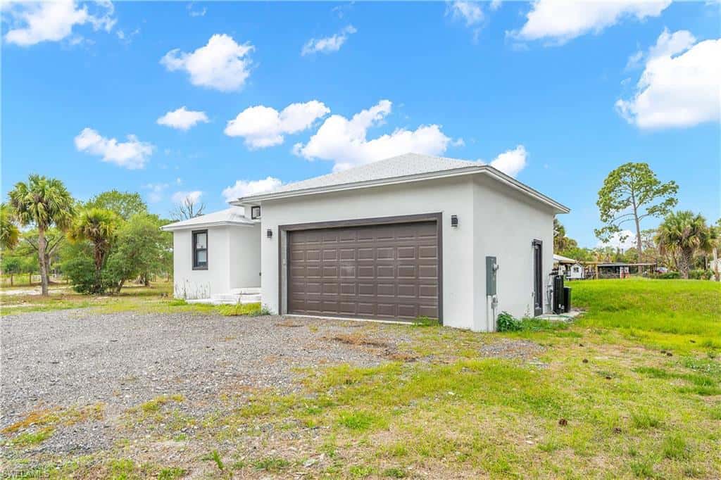 660 Zambria St, Clewiston, photo 9