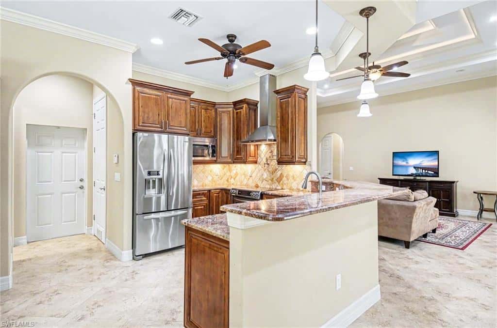 672 Fairway Ter, Naples, photo 6
