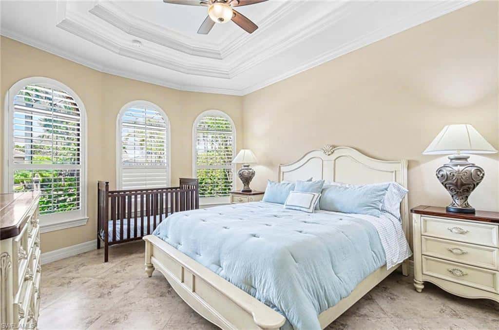 672 Fairway Ter, Naples, photo 16