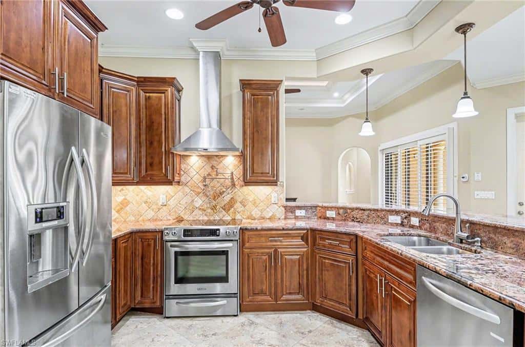 672 Fairway Ter, Naples, photo 7