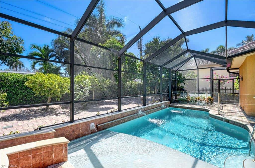 672 Fairway Ter, Naples, photo 32