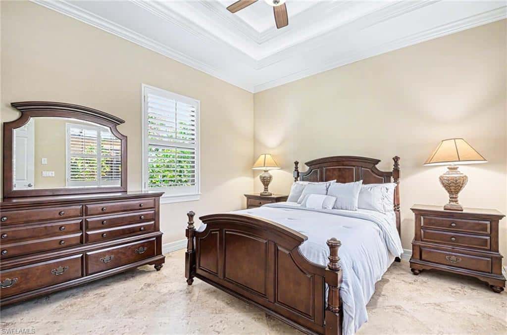 672 Fairway Ter, Naples, photo 20