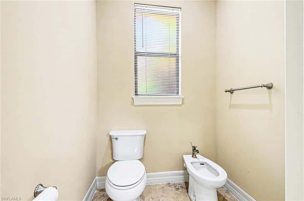 672 Fairway Ter, Naples, photo 14