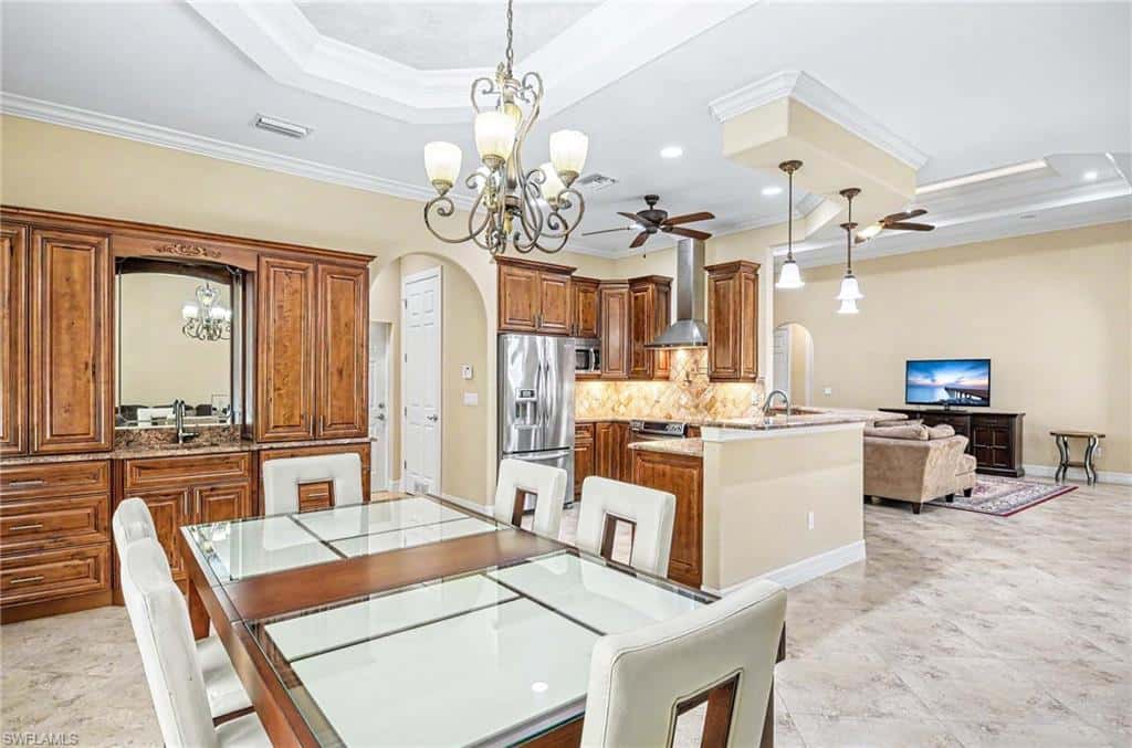 672 Fairway Ter, Naples, photo 8