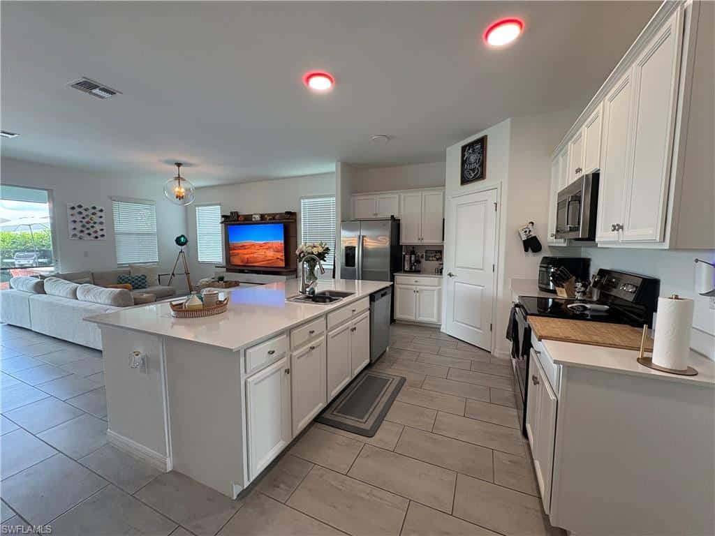2458 Orchard St, Naples, photo 17