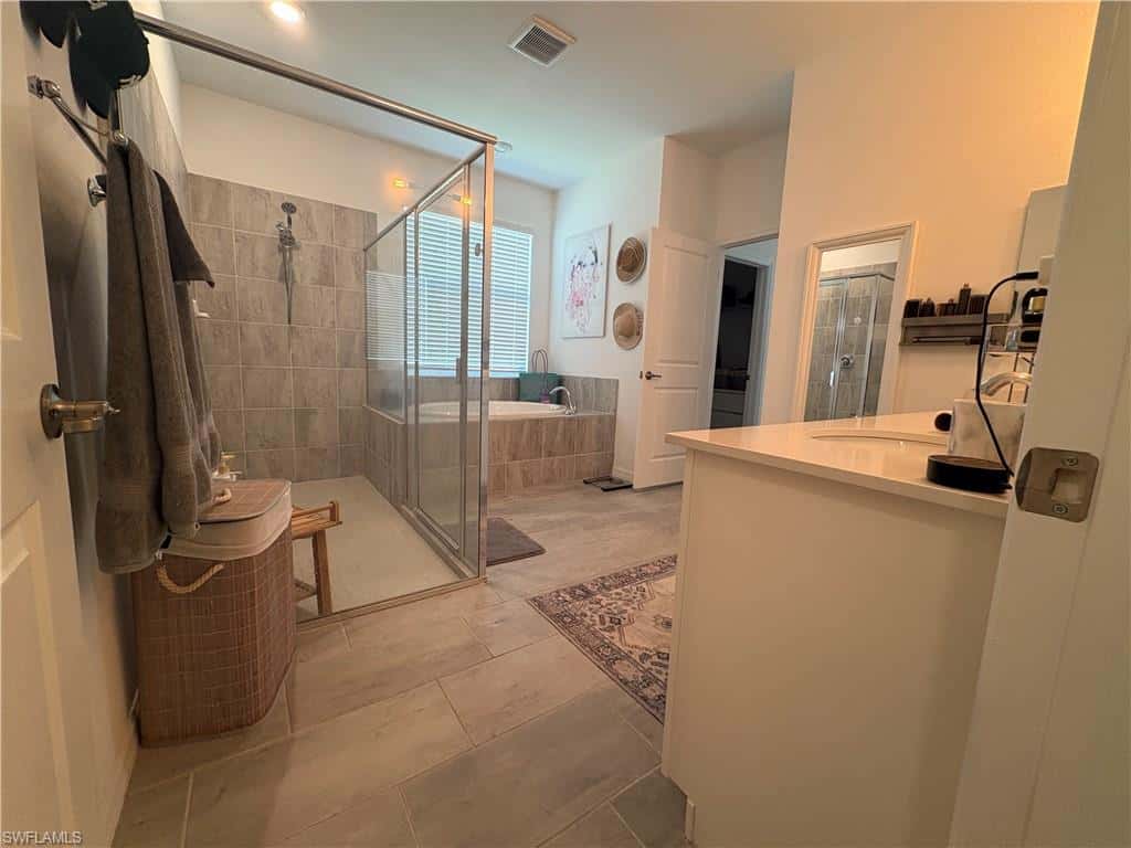 2458 Orchard St, Naples, photo 26