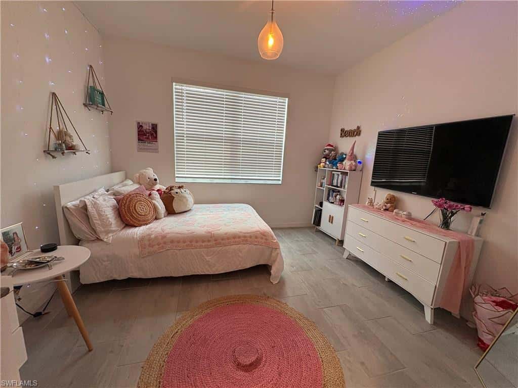 2458 Orchard St, Naples, photo 32