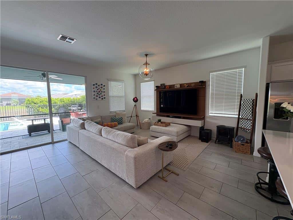 2458 Orchard St, Naples, photo 18