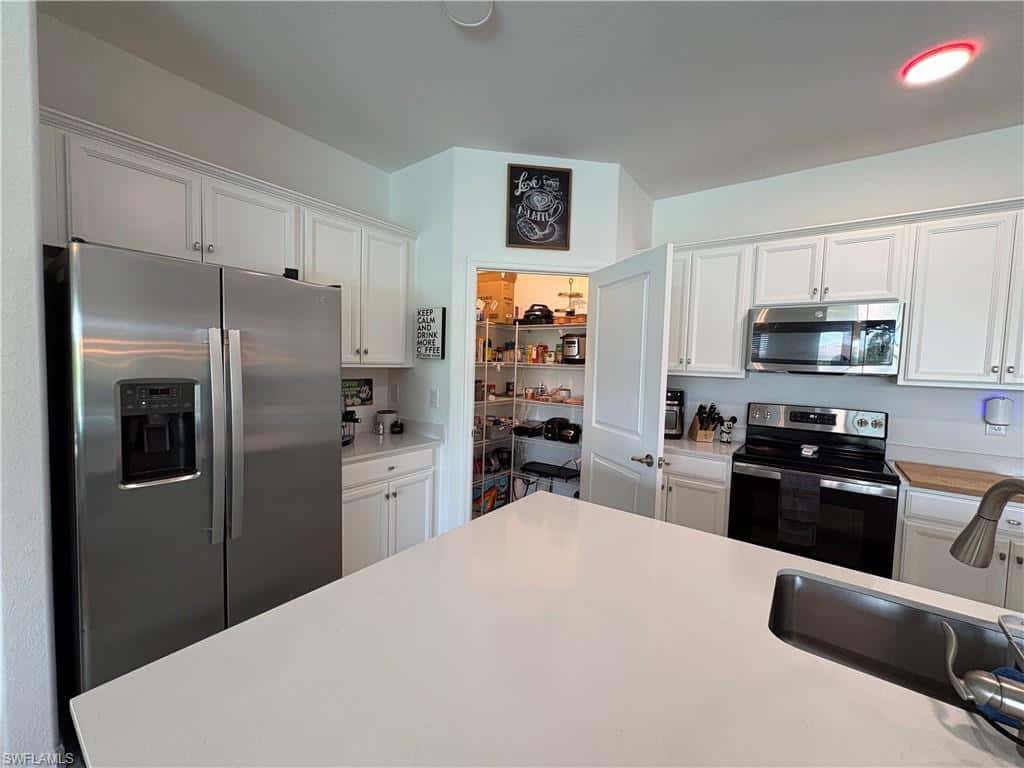2458 Orchard St, Naples, photo 15