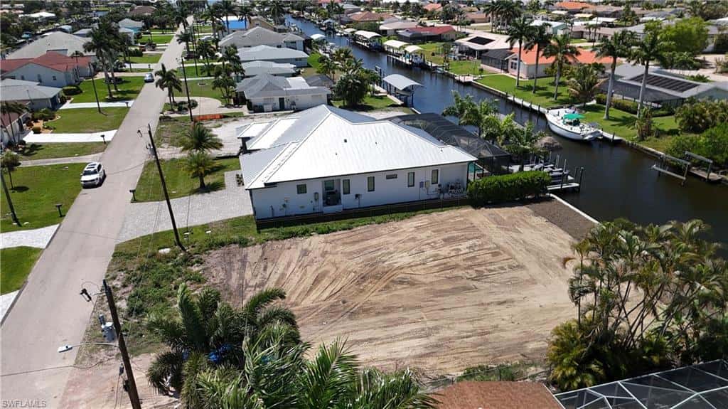 5314 Colonade Ct, Cape Coral, photo 4