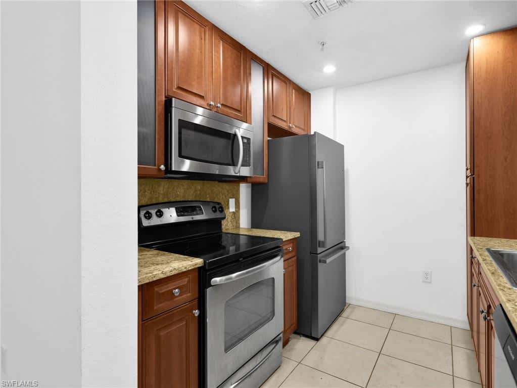 23501 Alamanda Dr #102, Estero, photo 10
