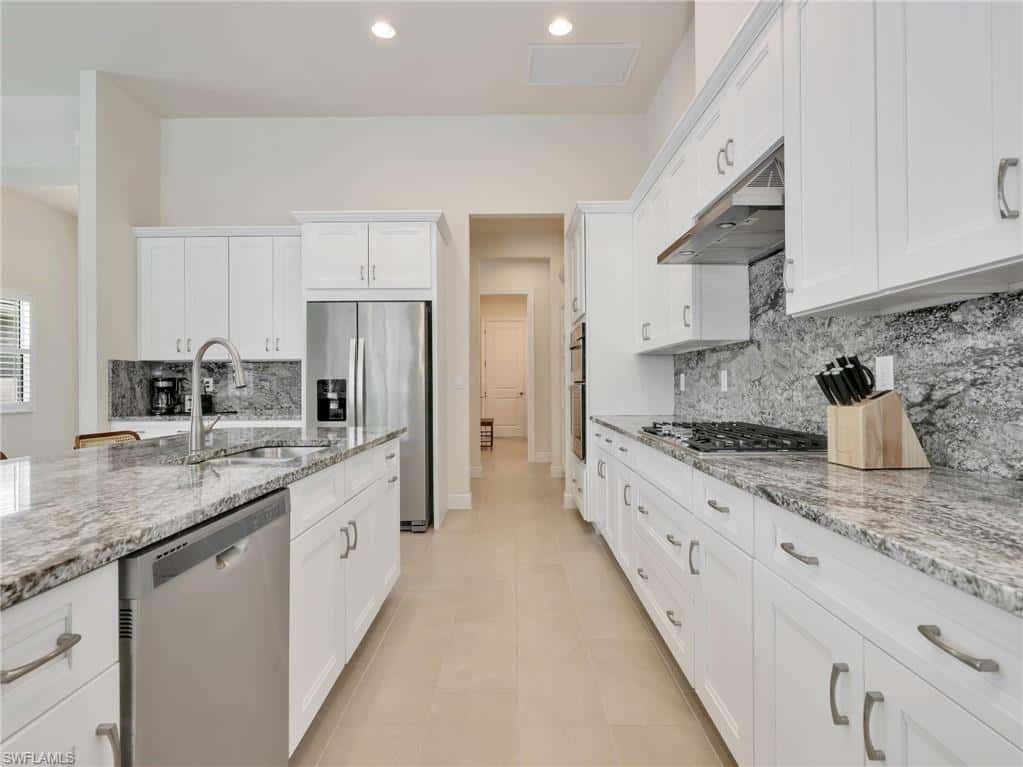 9288 Cayman Dr, Naples, photo 17