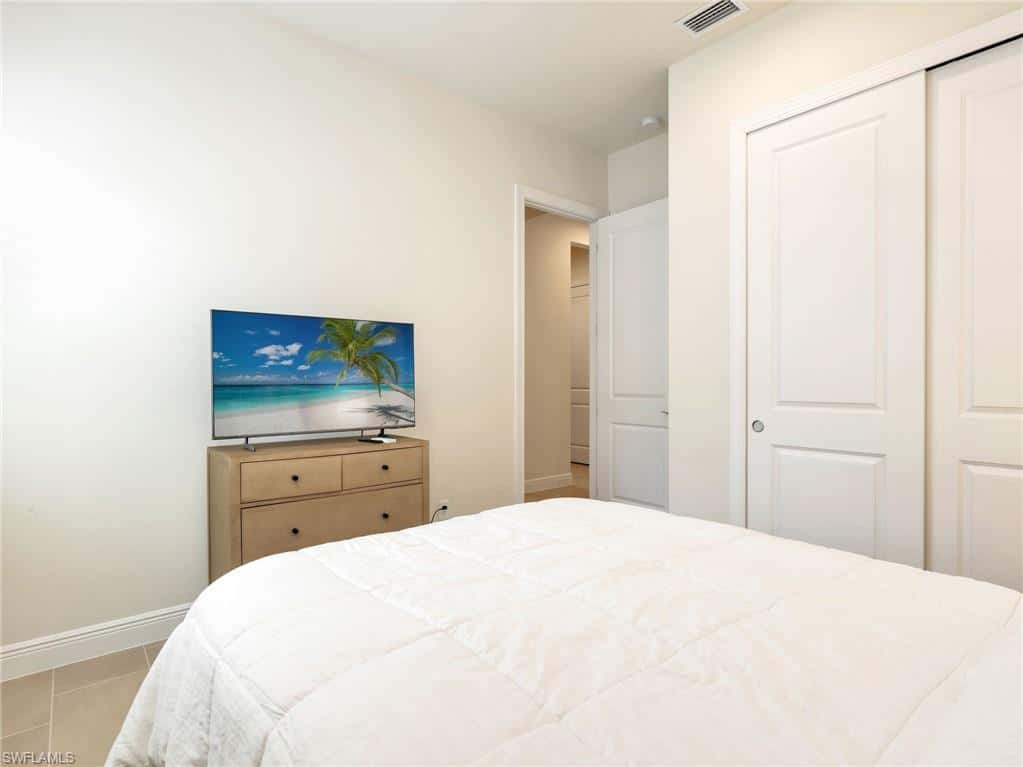 9288 Cayman Dr, Naples, photo 32