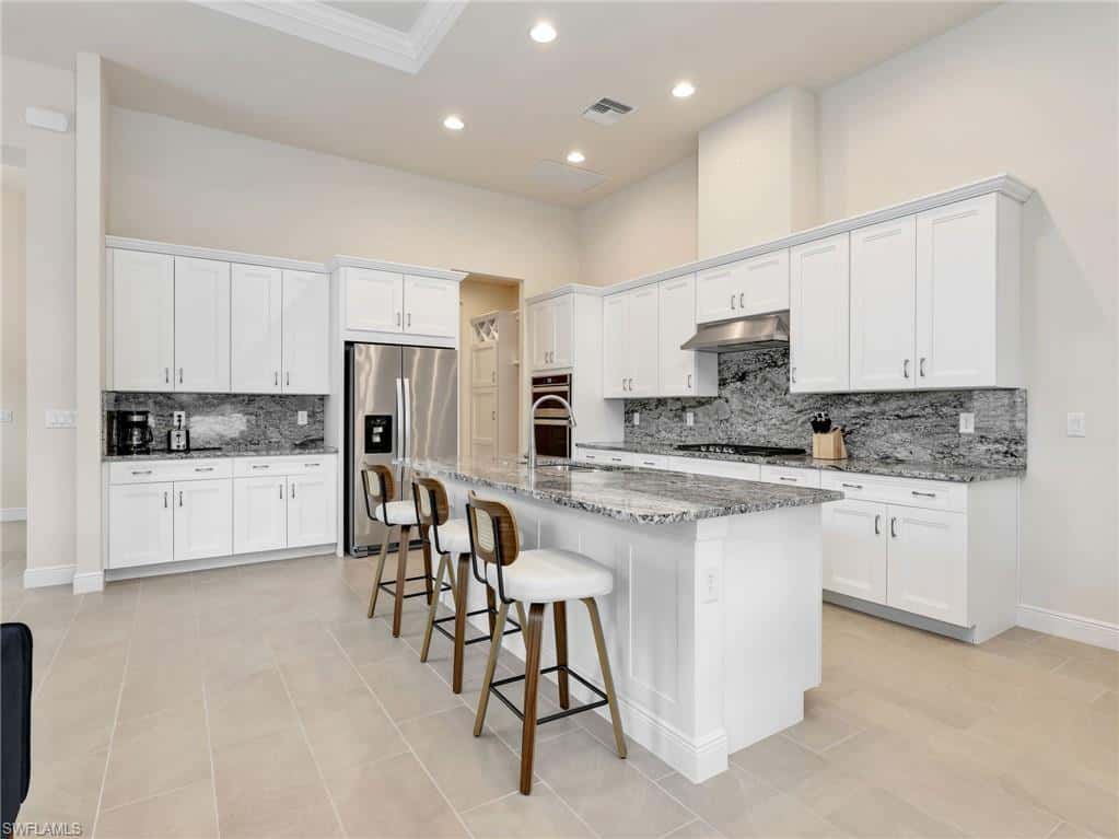 9288 Cayman Dr, Naples, photo 15