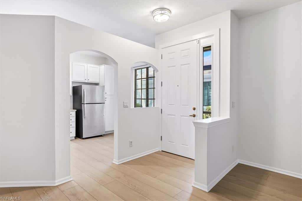 7550 Meadow Lakes Dr #4701, Naples, photo 7