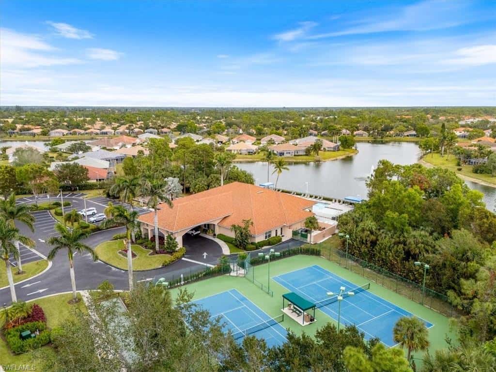 7550 Meadow Lakes Dr #4701, Naples, photo 38