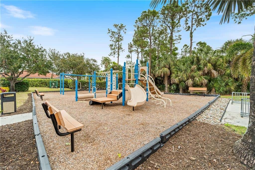 7550 Meadow Lakes Dr #4701, Naples, photo 41