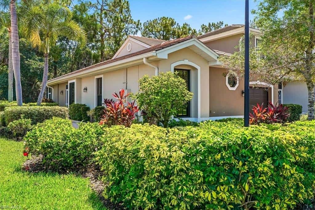 7550 Meadow Lakes Dr #4701, Naples, photo 31
