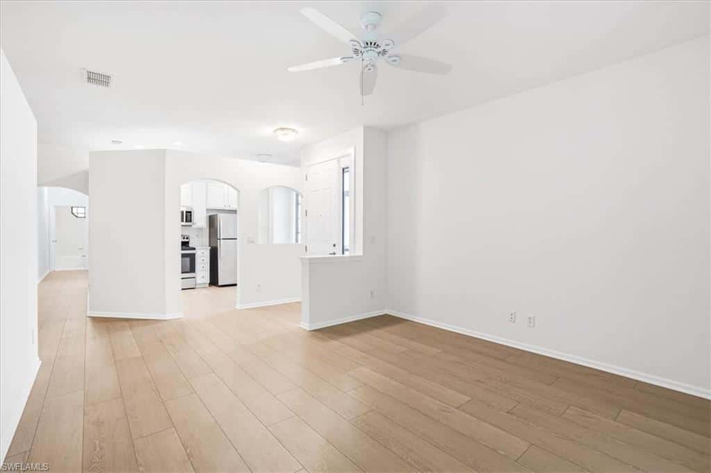 7550 Meadow Lakes Dr #4701, Naples, photo 4