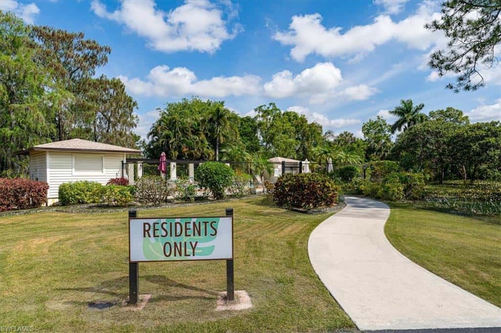 1025 Pine Isle Ln #1025, Naples, photo 28