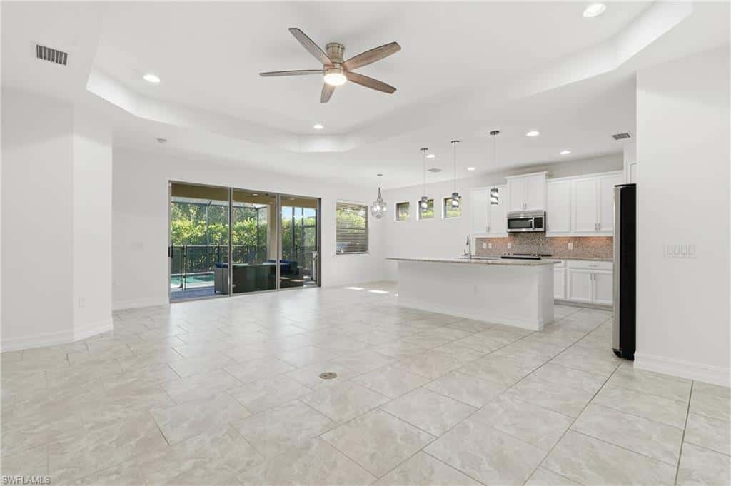 16329 Aberdeen Way, Naples, photo 9