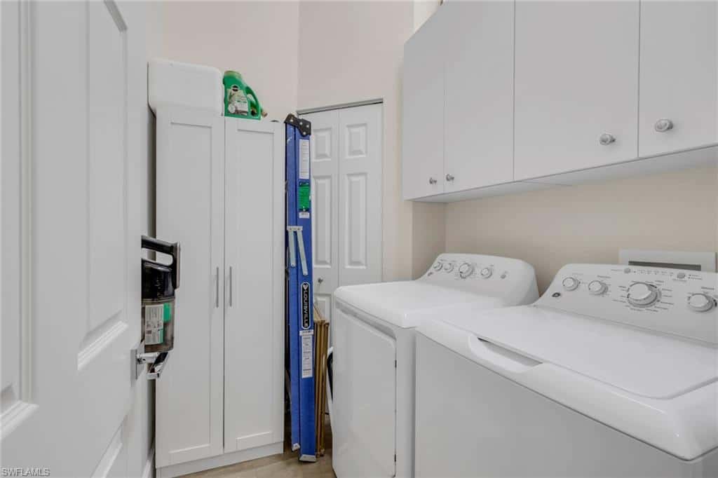 1215 Sarah Jean Cir #j205, Naples, photo 24