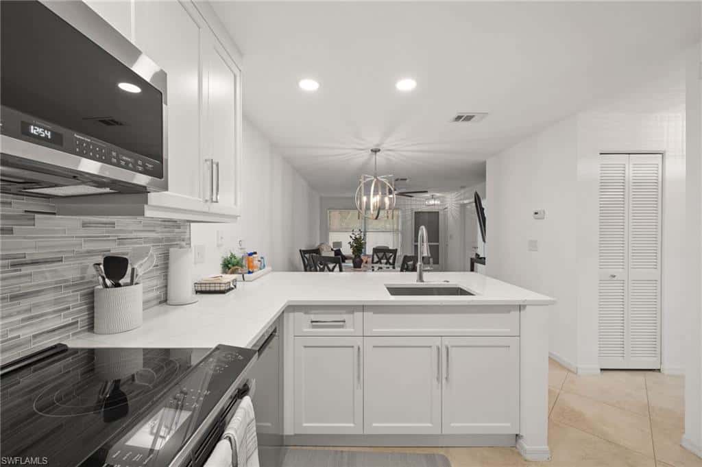77 Emerald Woods Dr #i6, Naples, photo 10