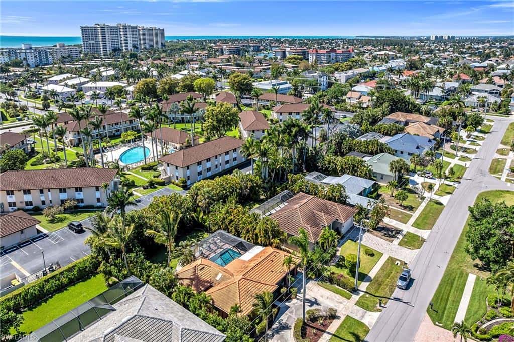 146 Greenbrier St, Marco Island, photo 37