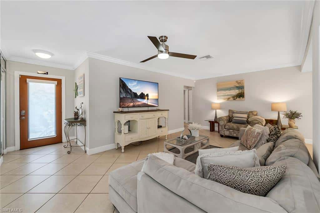 146 Greenbrier St, Marco Island, photo 4