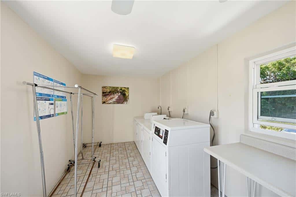 3150 Binnacle Dr #318, Naples, photo 31