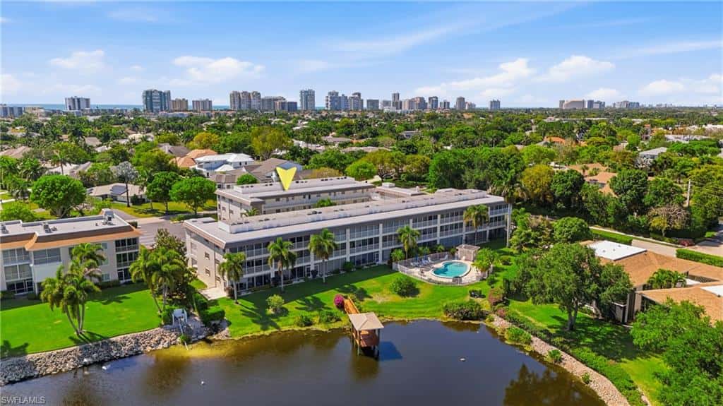 3150 Binnacle Dr #318, Naples, photo 4
