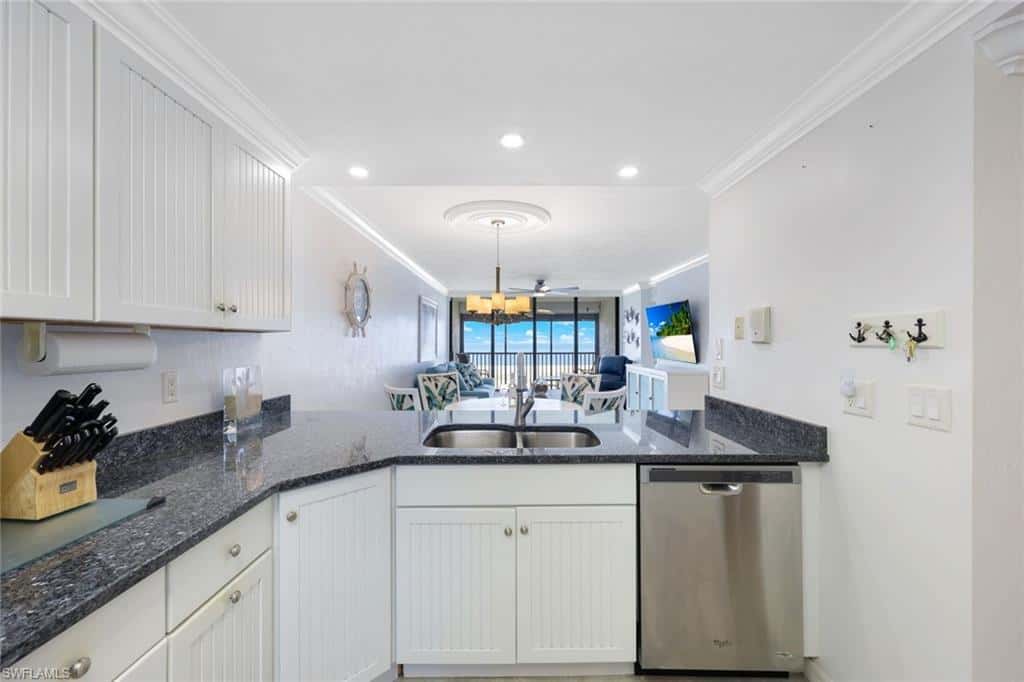 6400 Estero Blvd #402, Fort Myers Beach, photo 10