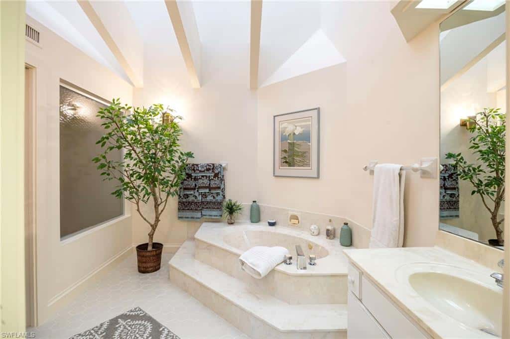 144 Bears Paw Trl, Naples, photo 17