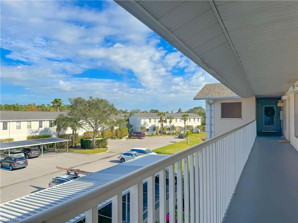 3250 Cypress Glen Way #424, Naples, photo 5