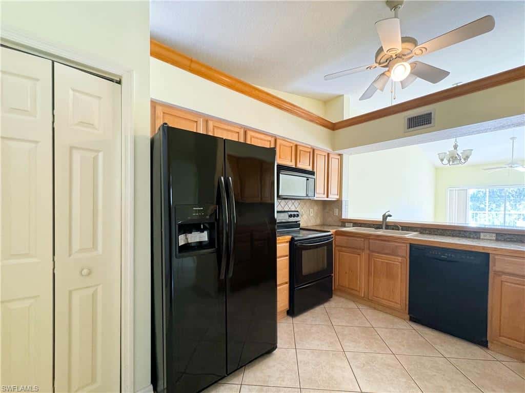 3250 Cypress Glen Way #424, Naples, photo 8