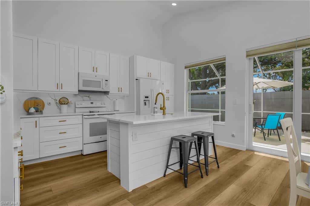 120 Livermore Ln, Naples, photo 11