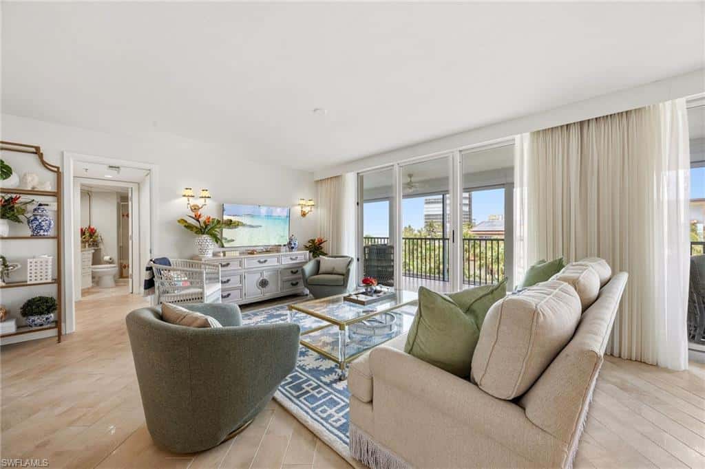 4651 Gulf Shore Blvd #205, Naples, photo 6