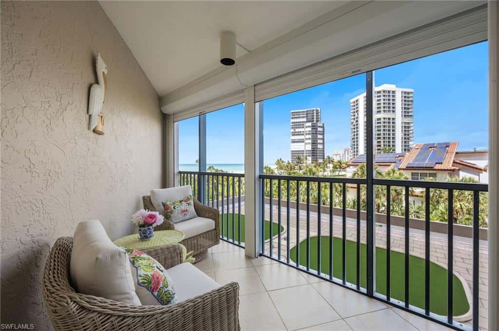 4651 Gulf Shore Blvd #205, Naples, photo 7