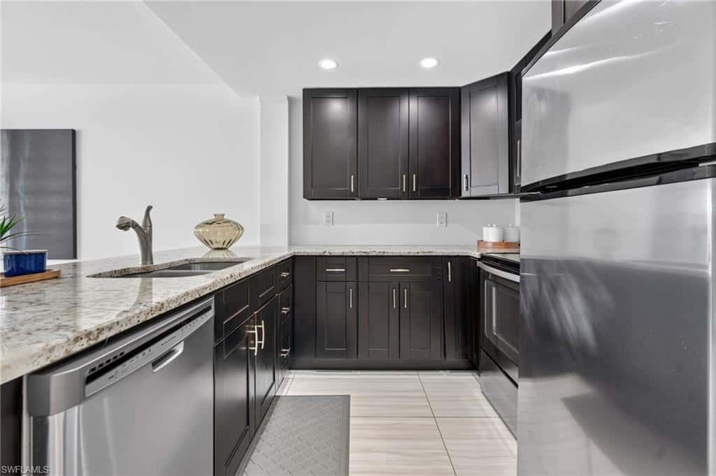 1084 Forest Lakes Dr #7205, Naples, photo 5