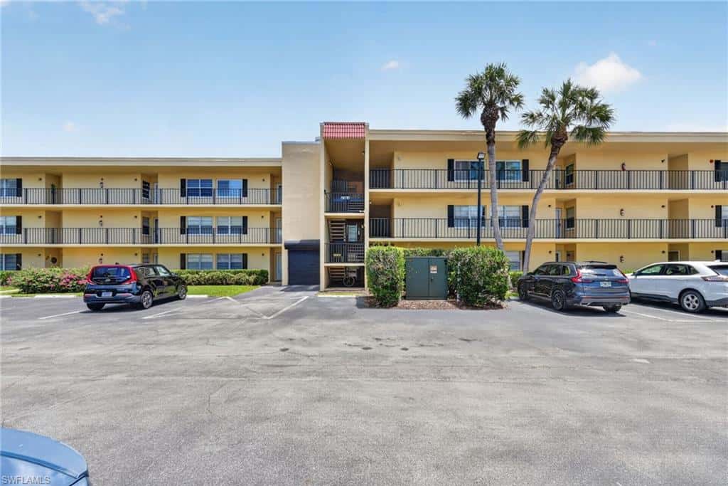 1084 Forest Lakes Dr #7205, Naples, photo 45