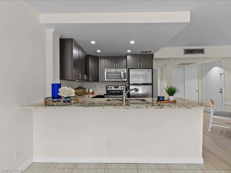 1084 Forest Lakes Dr #7205, Naples, photo 8