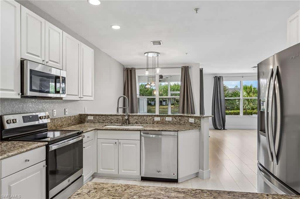 1410 Mariposa Cir #102, Naples, photo 6