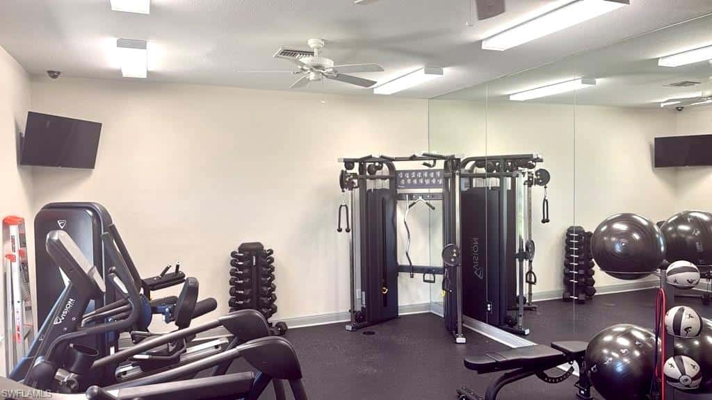 1410 Mariposa Cir #102, Naples, photo 43