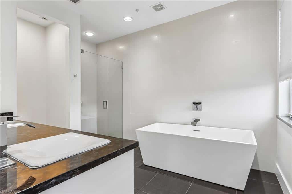 1410 Mariposa Cir #102, Naples, photo 20