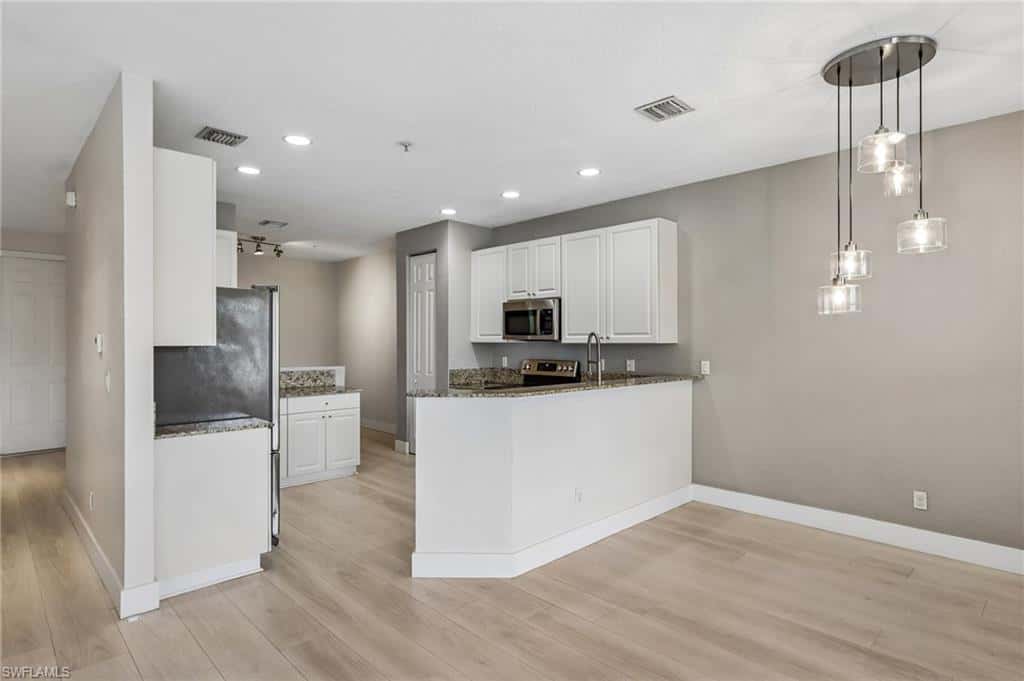 1410 Mariposa Cir #102, Naples, photo 10