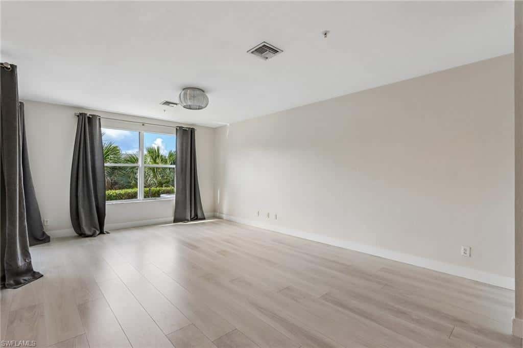 1410 Mariposa Cir #102, Naples, photo 4