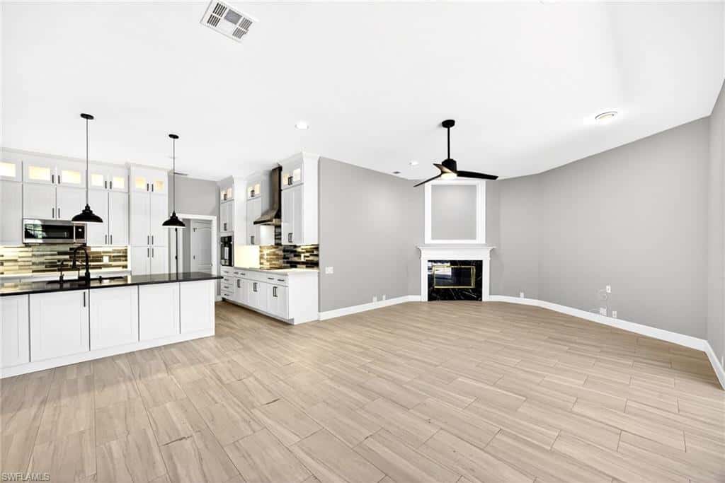 7214 Hendry Creek Dr, Fort Myers, photo 16