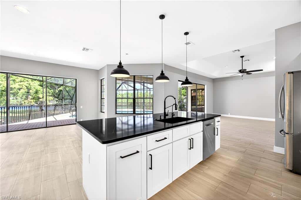 7214 Hendry Creek Dr, Fort Myers, photo 12