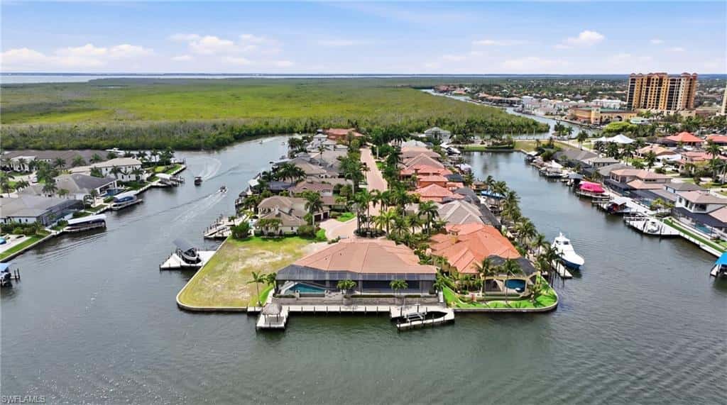1506 Hermitage Ln, Cape Coral, photo 9
